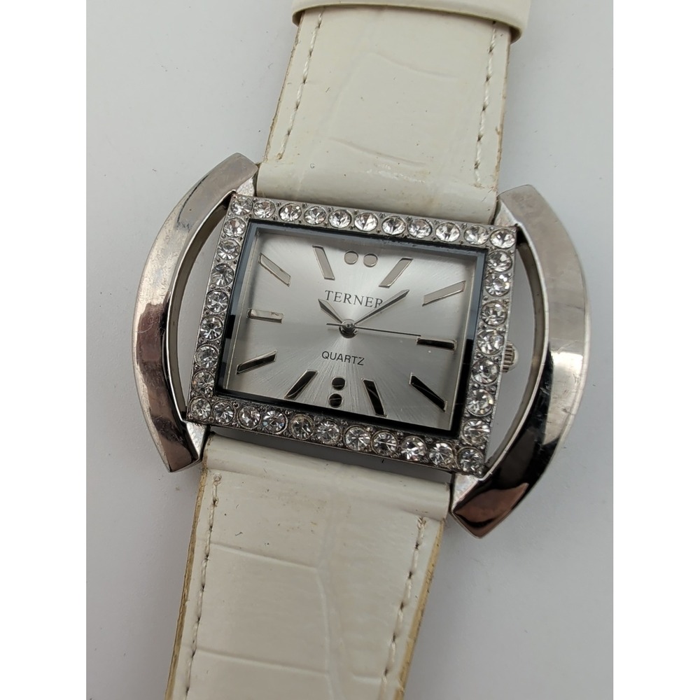 Terner Women's Watch Silver Crystal Bezel White Faux Leather Band- New Battery